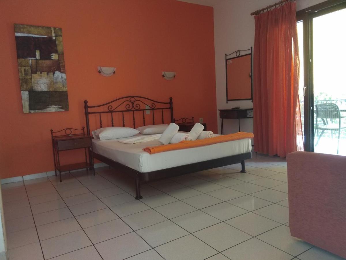 Marinos Aparts Aparthotel ซิโวตา ภายนอก รูปภาพ
